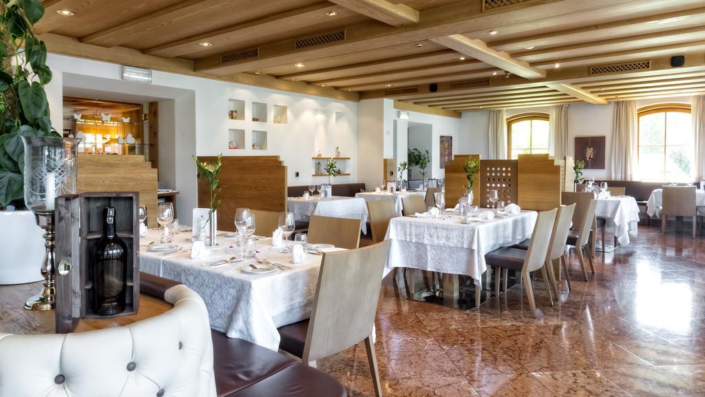 Hotel Post 4*